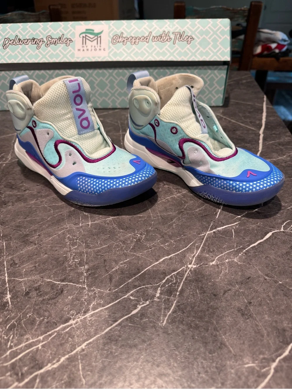 Avoli Volleyball Shoes - Only wore 1 season